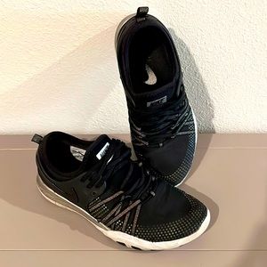 Nike Free TR 7 Selfie Womens Training Shoe Size 8